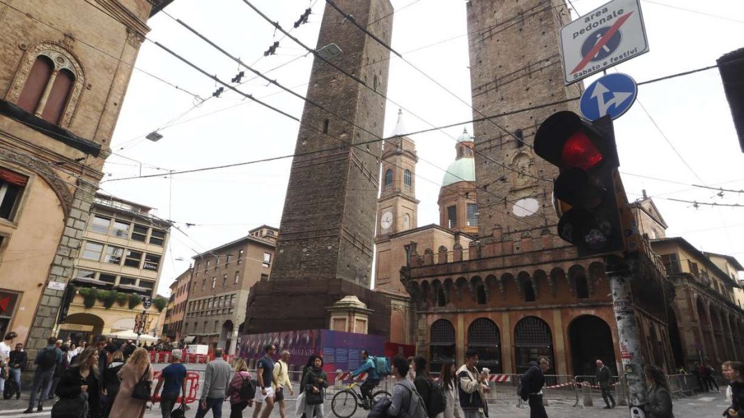 Italian authorities stabilize 12th Century leaning tower in Bologna to avert disaster