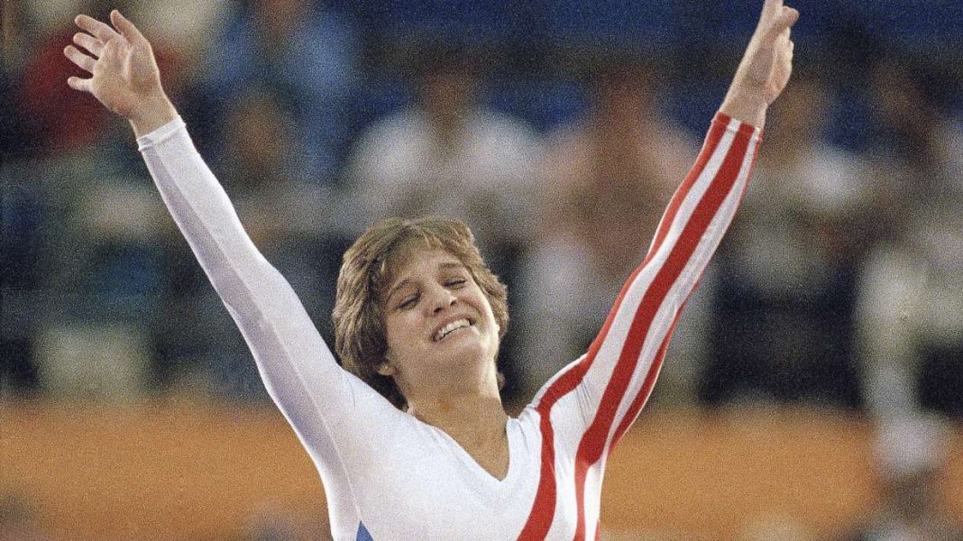 Mary Lou Retton describes herself as a ‘fighter’ while recovering at home after pneumonia scare