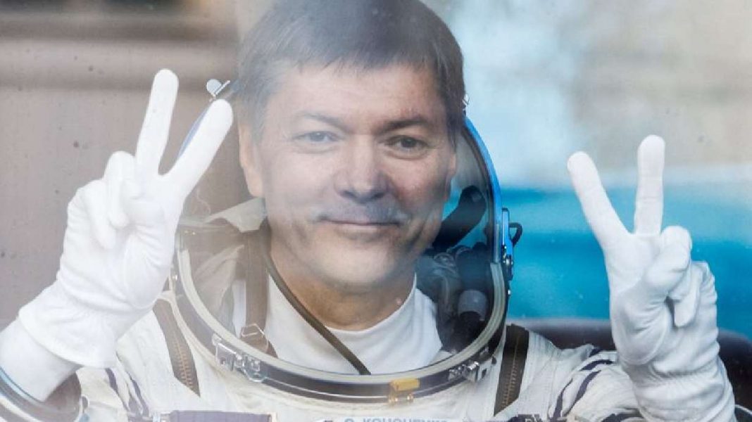 Record-breaking 878+ days in space set by Russian cosmonaut