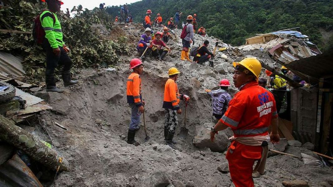Fatalities from Landslide in the Philippines Rise to 68